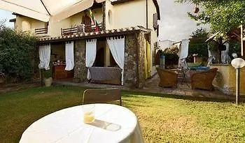 B&B La Dolce Vita Flumini di Quartu 4*,